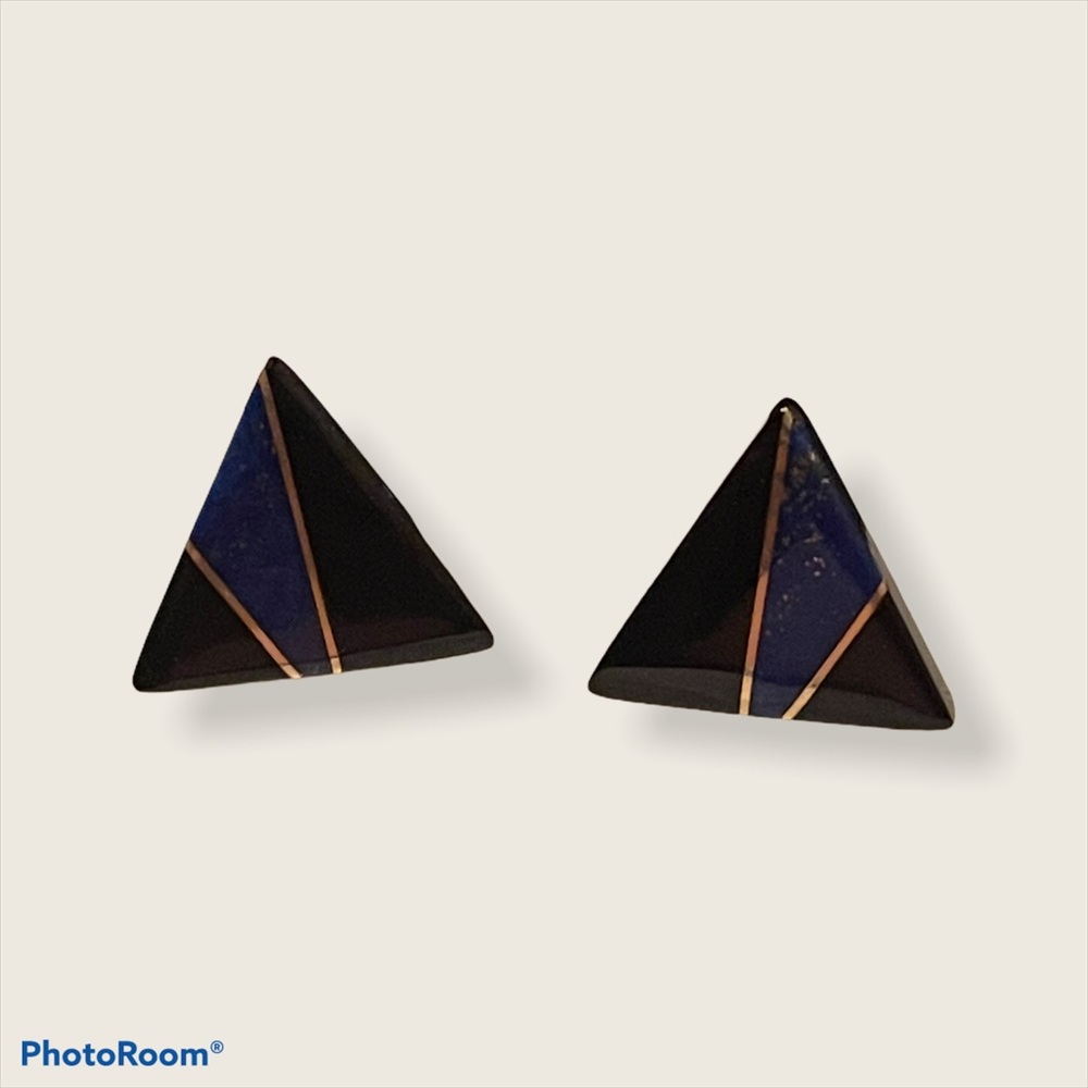 SOLD ✅SOLD SOLD SOLD SOLD 14K Lapiz Lazuli & onyx earring